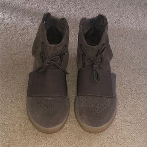 Adidas Yeezy Boost 750 Light Brown Gum